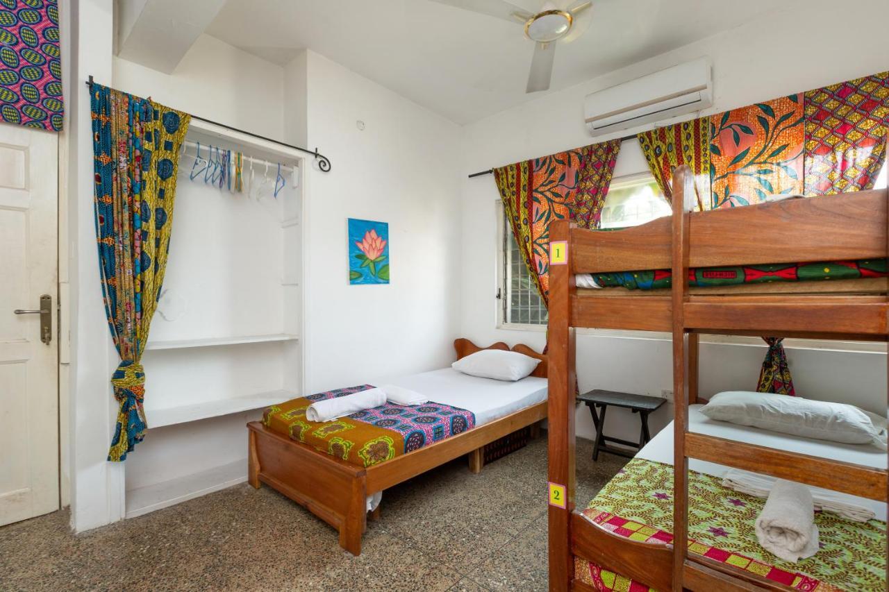 Agoo Hostel (Adults Only) Accra Esterno foto